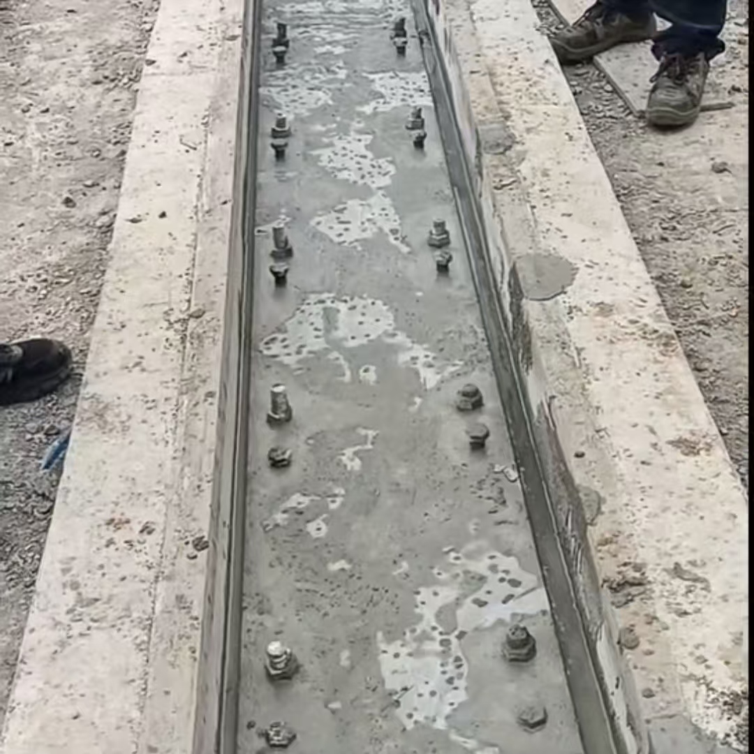 永城港口码头起重机龙门吊重型机械设备稳固用早强快凝轨道胶泥